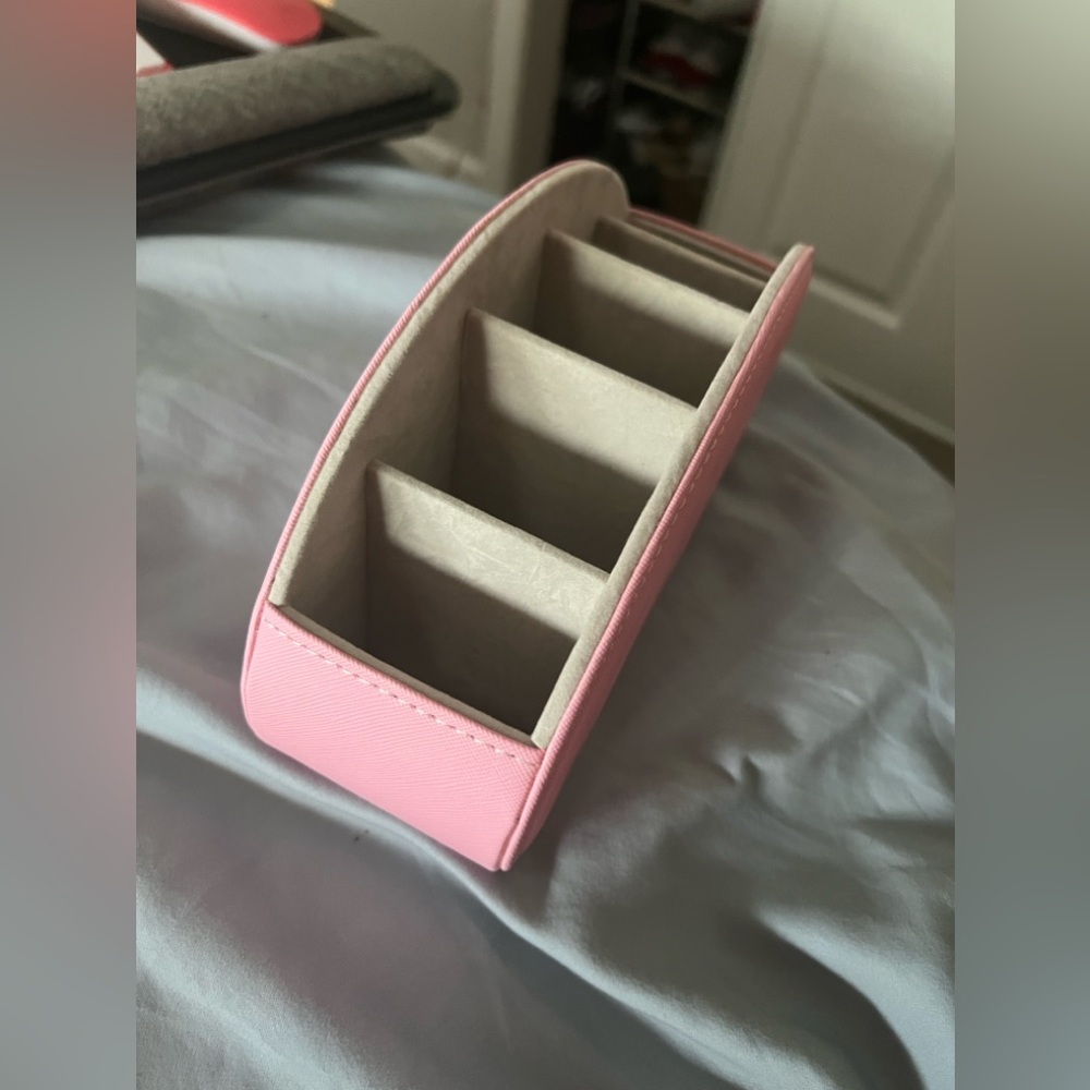 Pink Leather 5 Slot Remote Control Holder Organizer - Picture 3 of 4